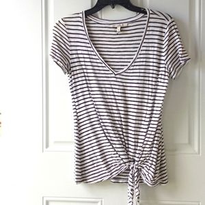 🦋Express One Eleven tshirt🦋